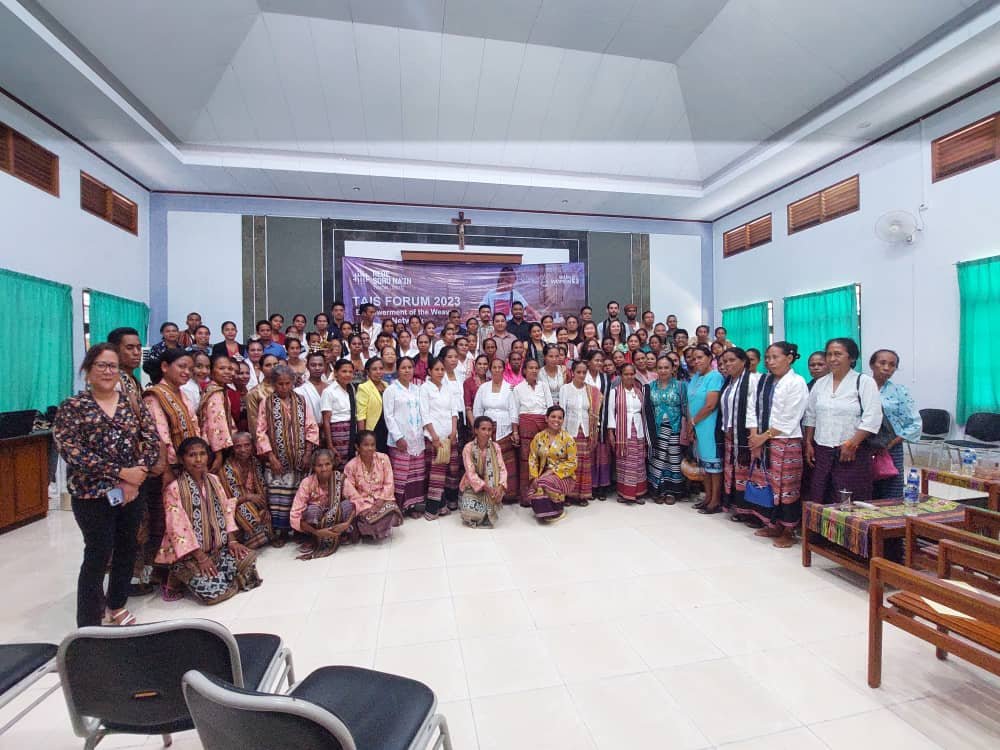 Fundasaun Alola Hamutuk ho Timor Aid realiza forum tais 2023 (Imajen, Estefania Cardoso).